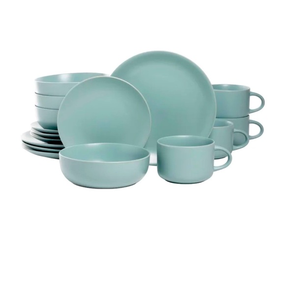 32pc dinnerware. - Picture 2 of 15